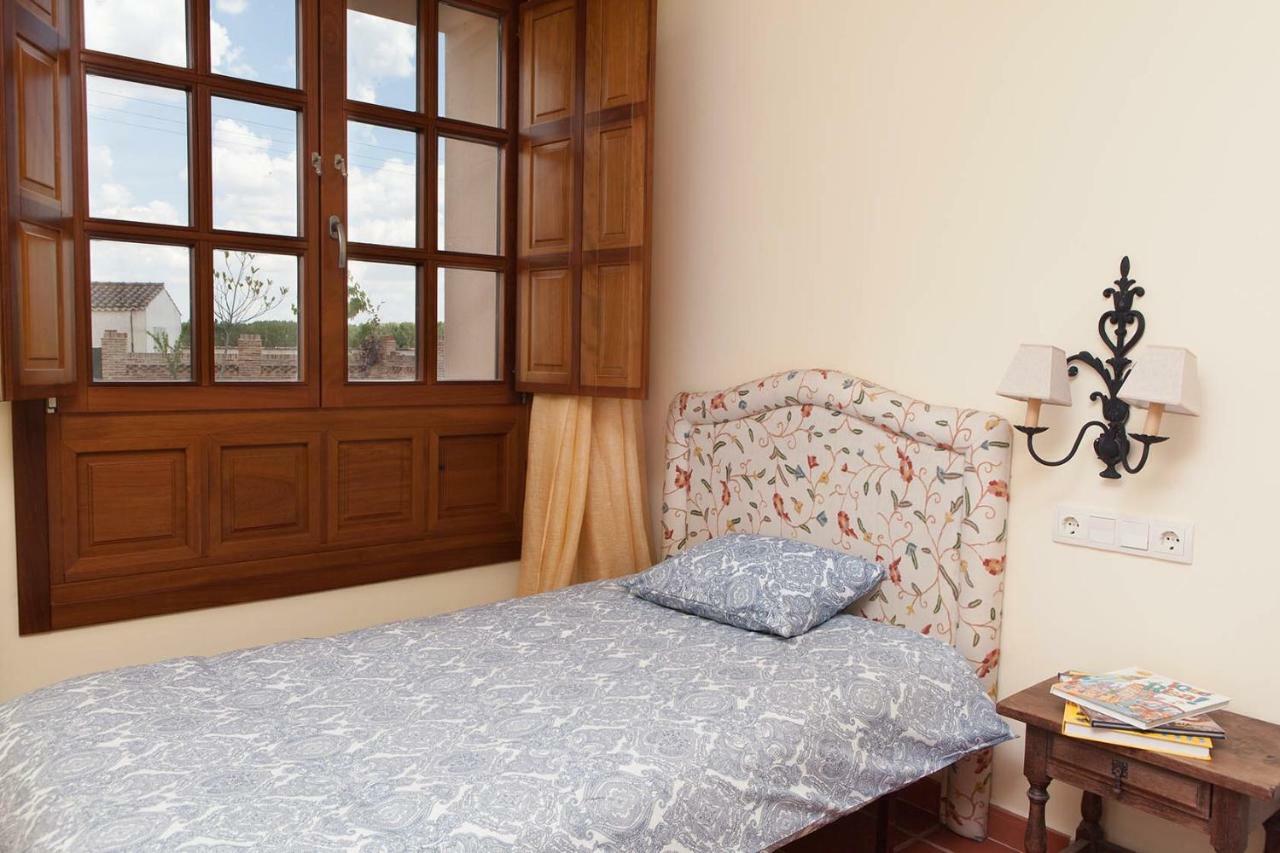 Casa Roble Guest House Almenara de Tormes Exterior photo